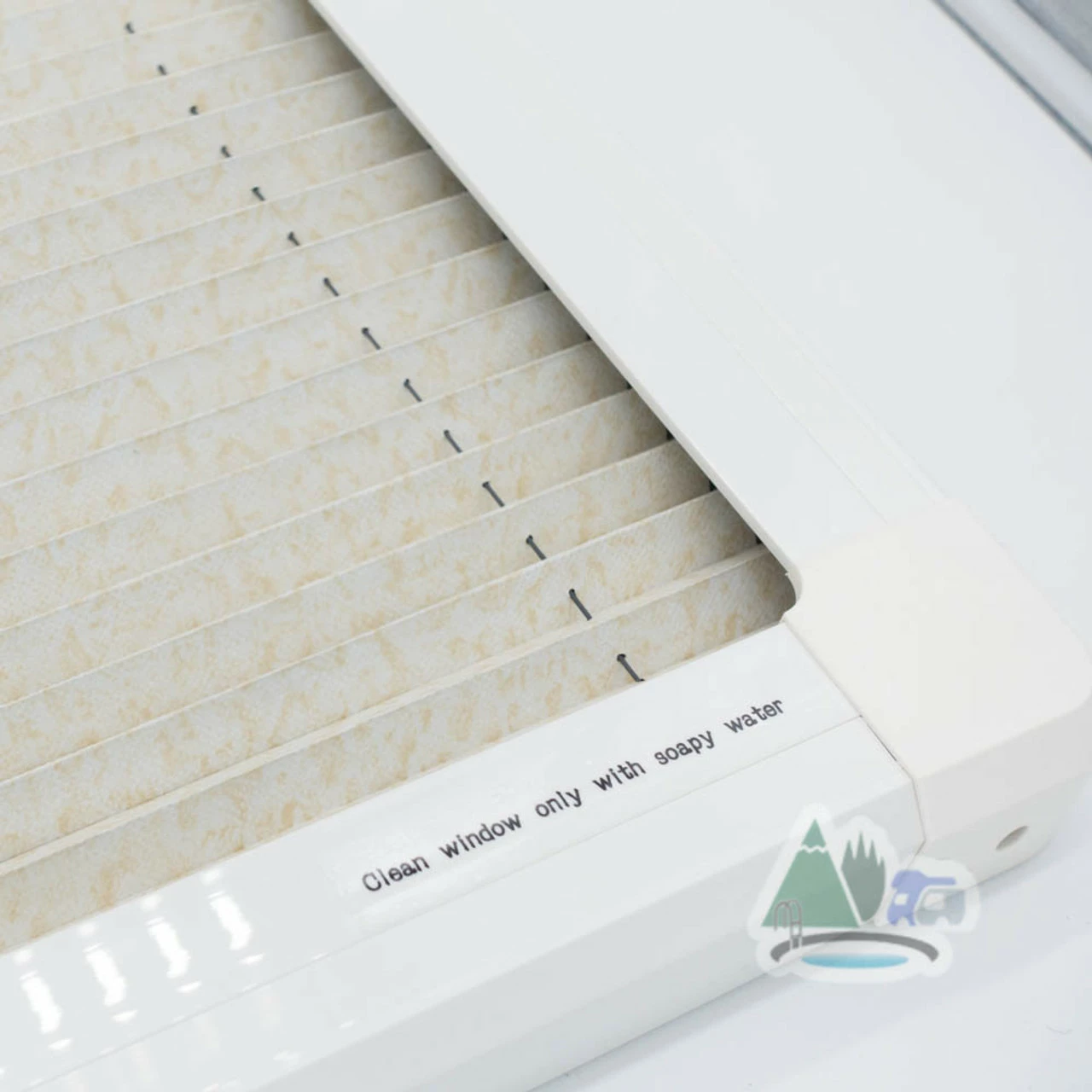 Adventurer Campervan Window With Top Hinge, Blinds & Flyscreen - Flush Acrylic Glass And Frame 13 Adventurer Campervan Window With Top Hinge, Blinds & Flyscreen - Flush Acrylic Glass And Frame - Image 11