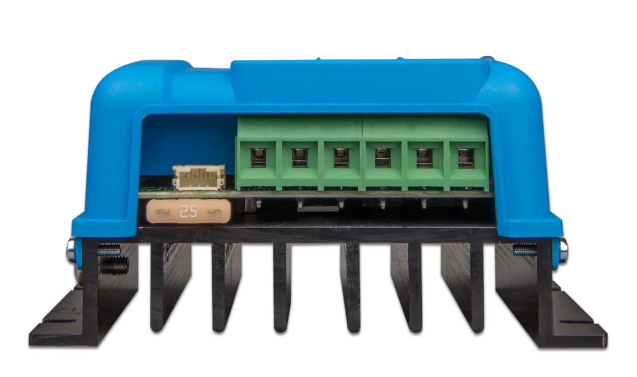 Victron Energy Victron SmartSolar MPPT Leisure Battery Charge Controller 5 Victron Energy Victron SmartSolar MPPT Leisure Battery Charge Controller - Image 3