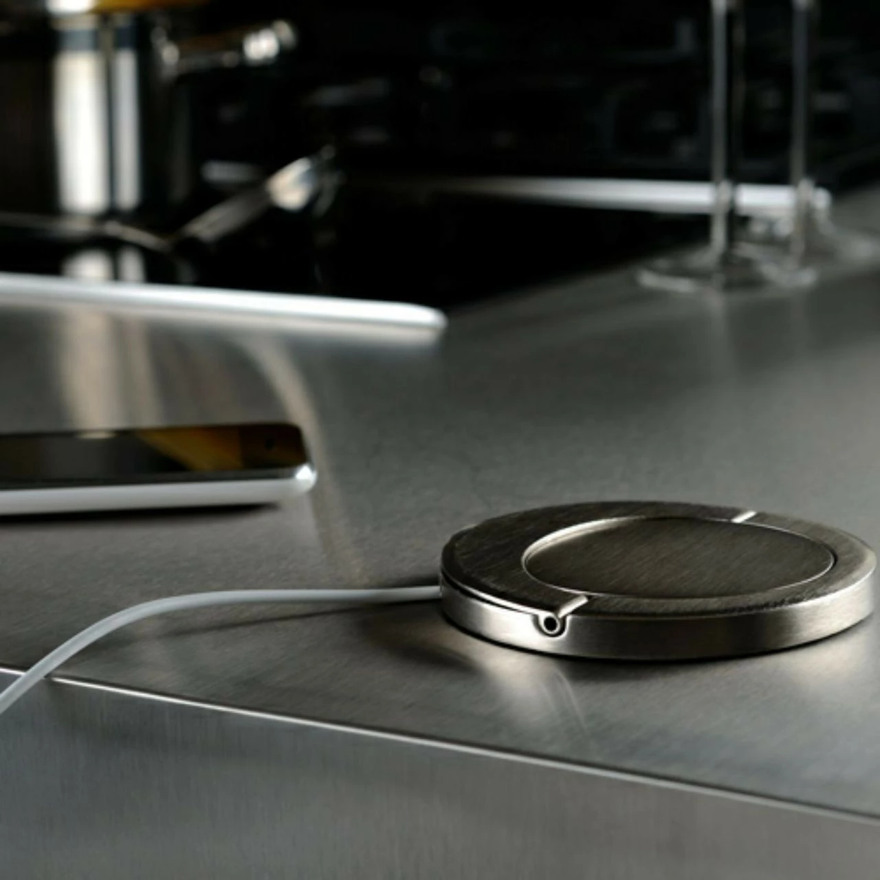 Kengo Pop Up Deluxe Power Dock 13amp Sockets With USB Ports 7 Kengo Pop Up Deluxe Power Dock 13amp Sockets With USB Ports - Image 5