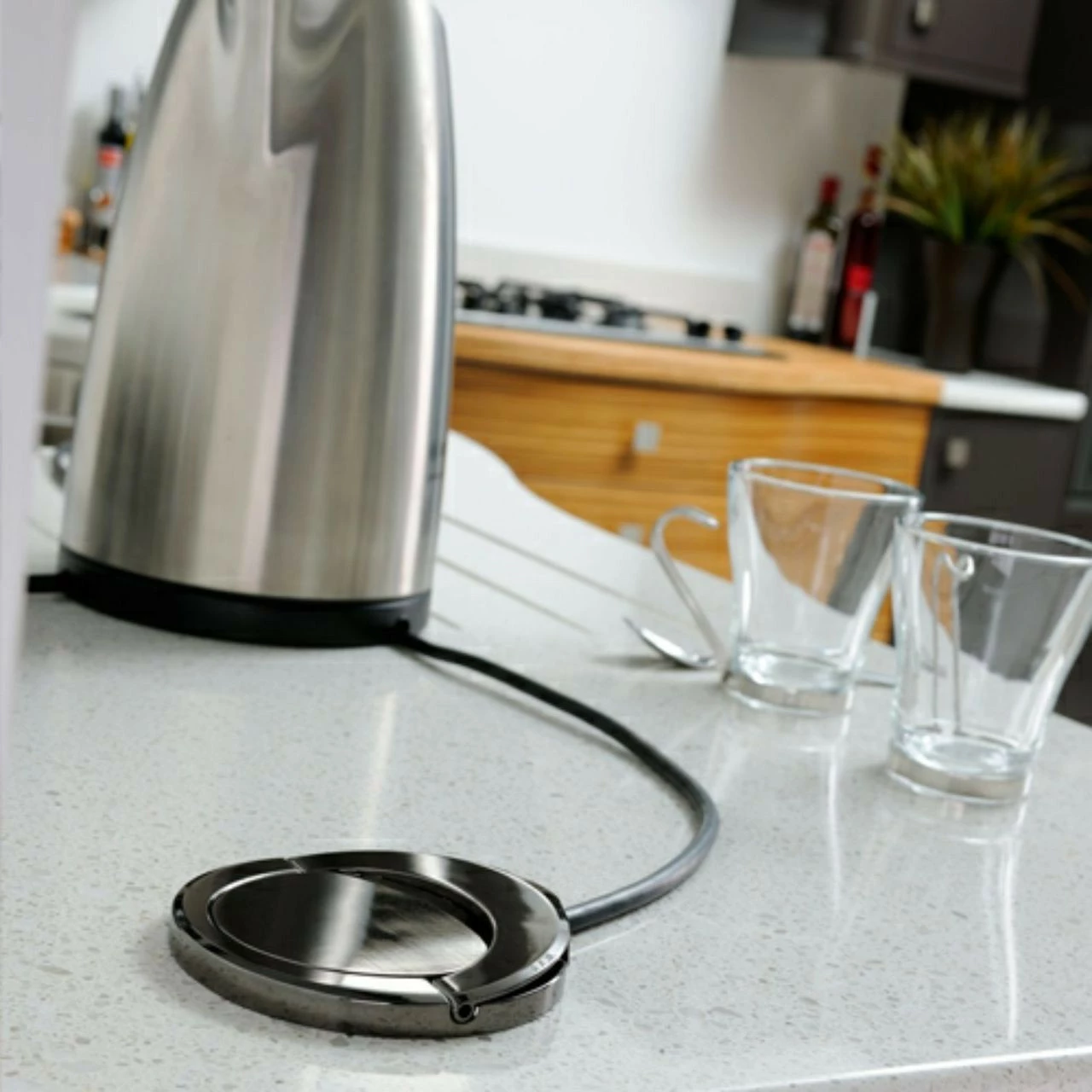 Kengo Pop Up Deluxe Power Dock 13amp Sockets With USB Ports 6 Kengo Pop Up Deluxe Power Dock 13amp Sockets With USB Ports - Image 4